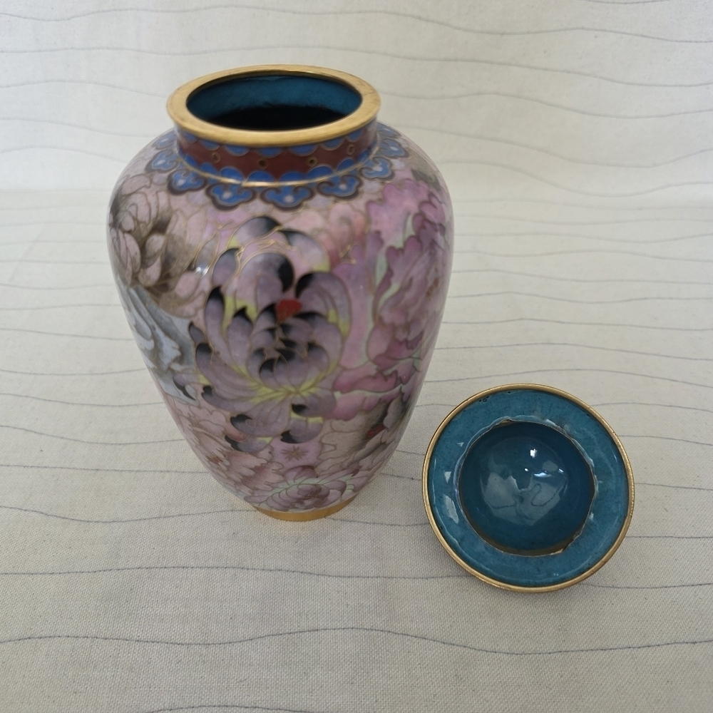 Vintage Asian Gingar Jar Vase Urn Multicolor Floral With Metal Inlay - Picture 5 of 8